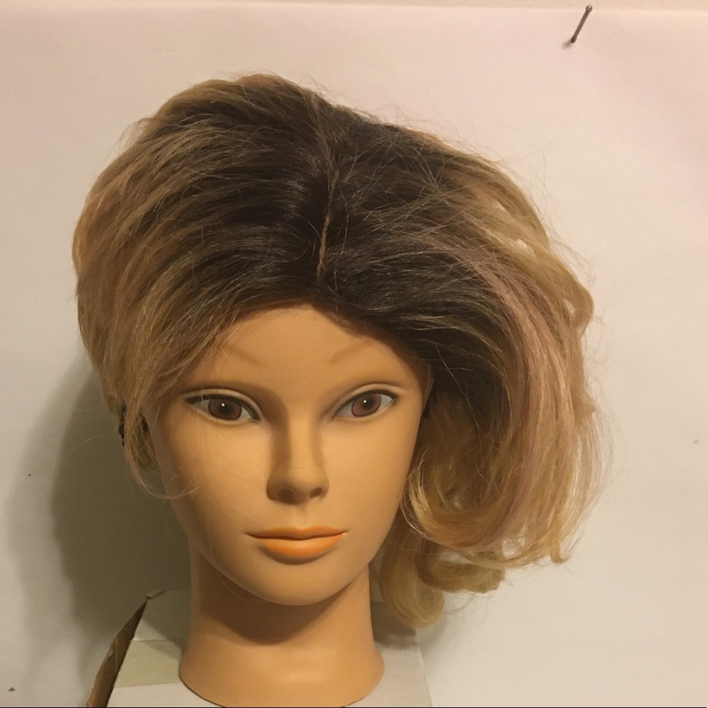 Blonde wig made in China